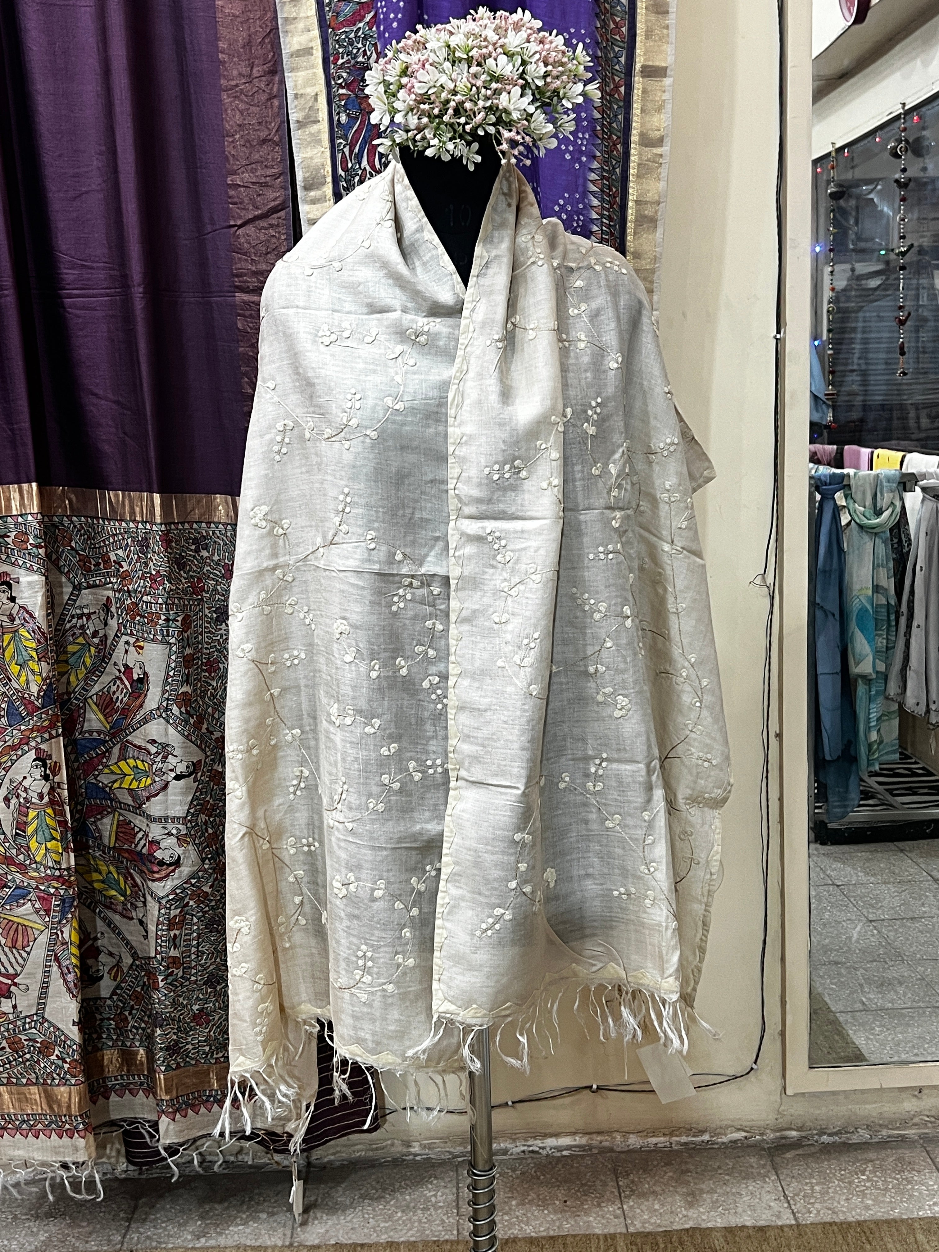 Hand-Painted Beige Tussar Munga Silk Appliqué Work Stole with Patti Embroidery