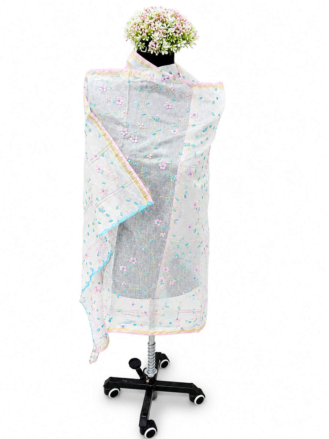 Hand-crafted Chanderi Dupatta – All-Over Leaf Pattern with Appliqué Work